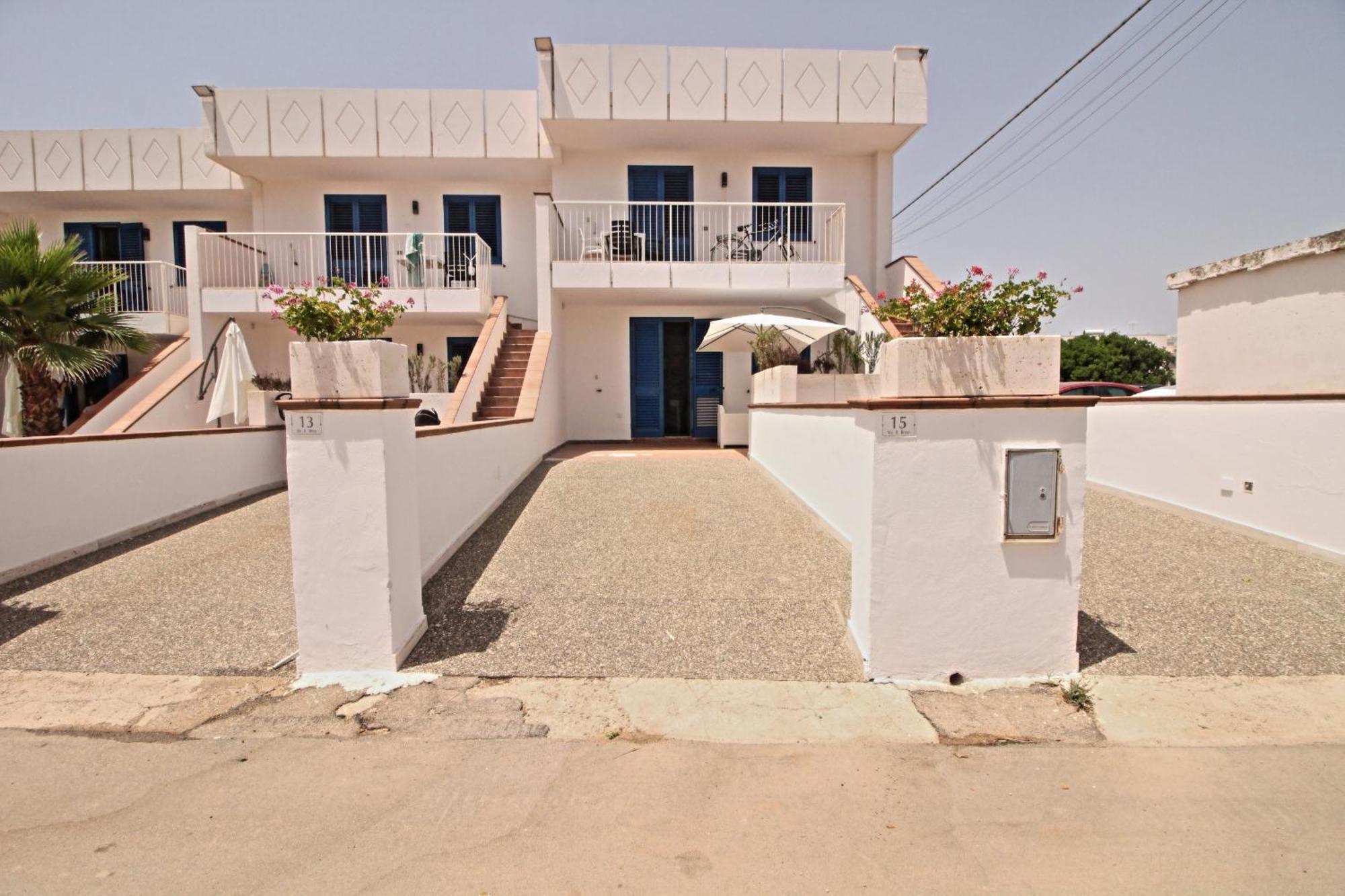Residence Mare Azzurro 토레 산 지오반니 우겐토 외부 사진